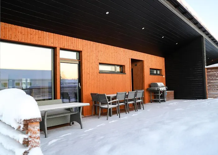 Modern Semi-Detached House With Wonderful Location!