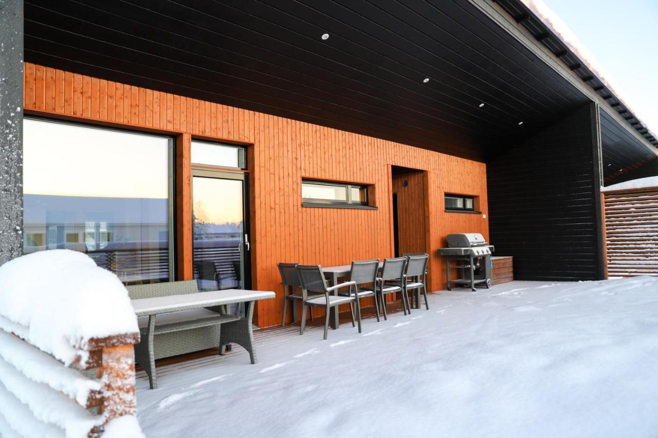 Feriehus Modern Semi-detached House With Wonderful Location! Rovaniemi