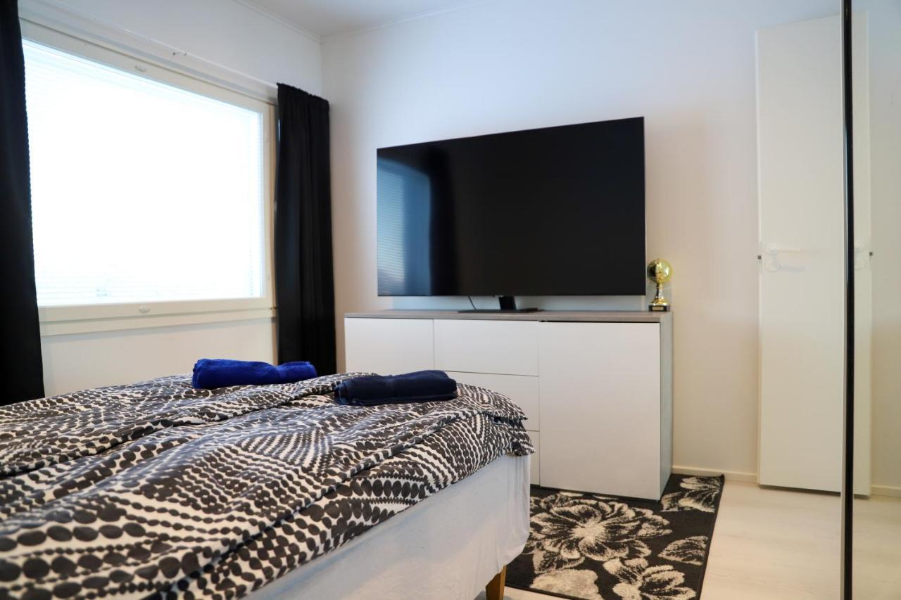 Feriehus Modern Semi-detached House With Wonderful Location! Rovaniemi